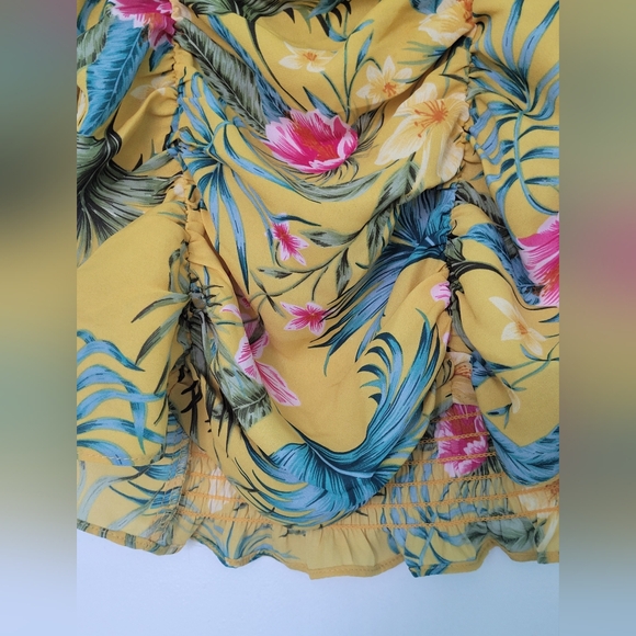 Yellow Floral Top - Picture 4 of 7